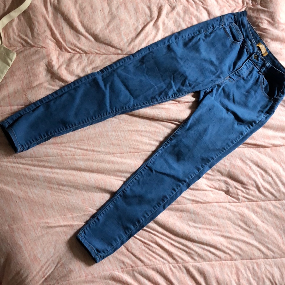 Med wash skinny jeans